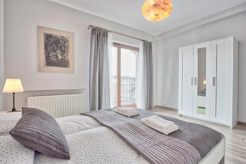 Family Apartment By Tyzenhauz كراكوفيا