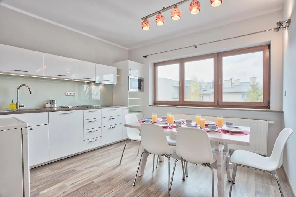 Family Apartment By Tyzenhauz كراكوفيا