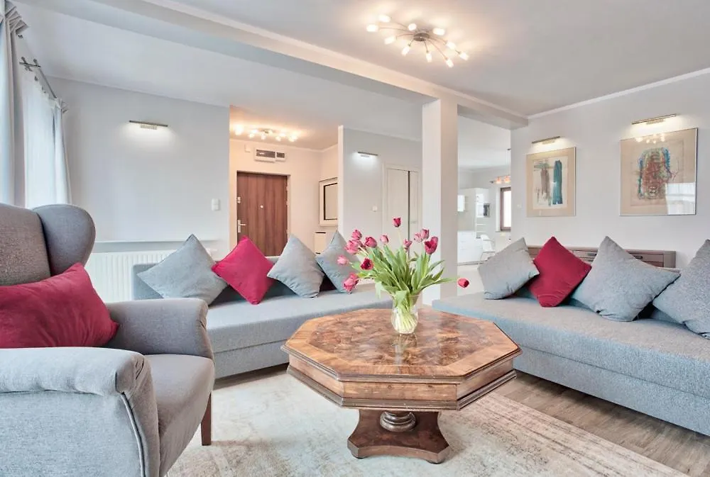 Family Apartment By Tyzenhauz كراكوفيا