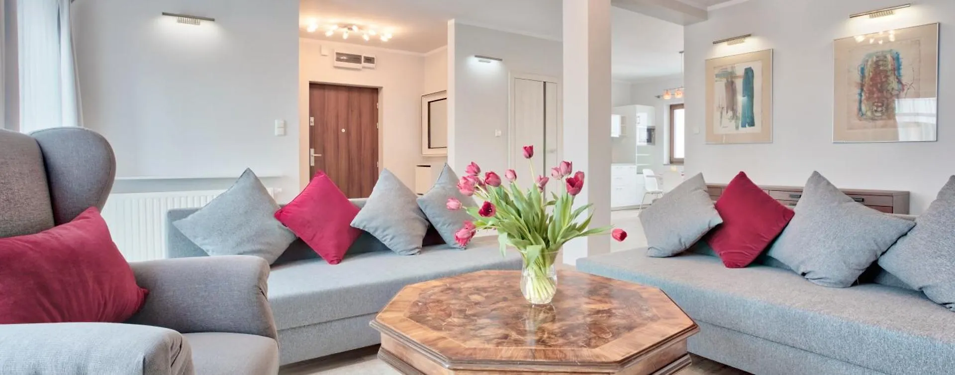 Family Apartment By Tyzenhauz كراكوفيا