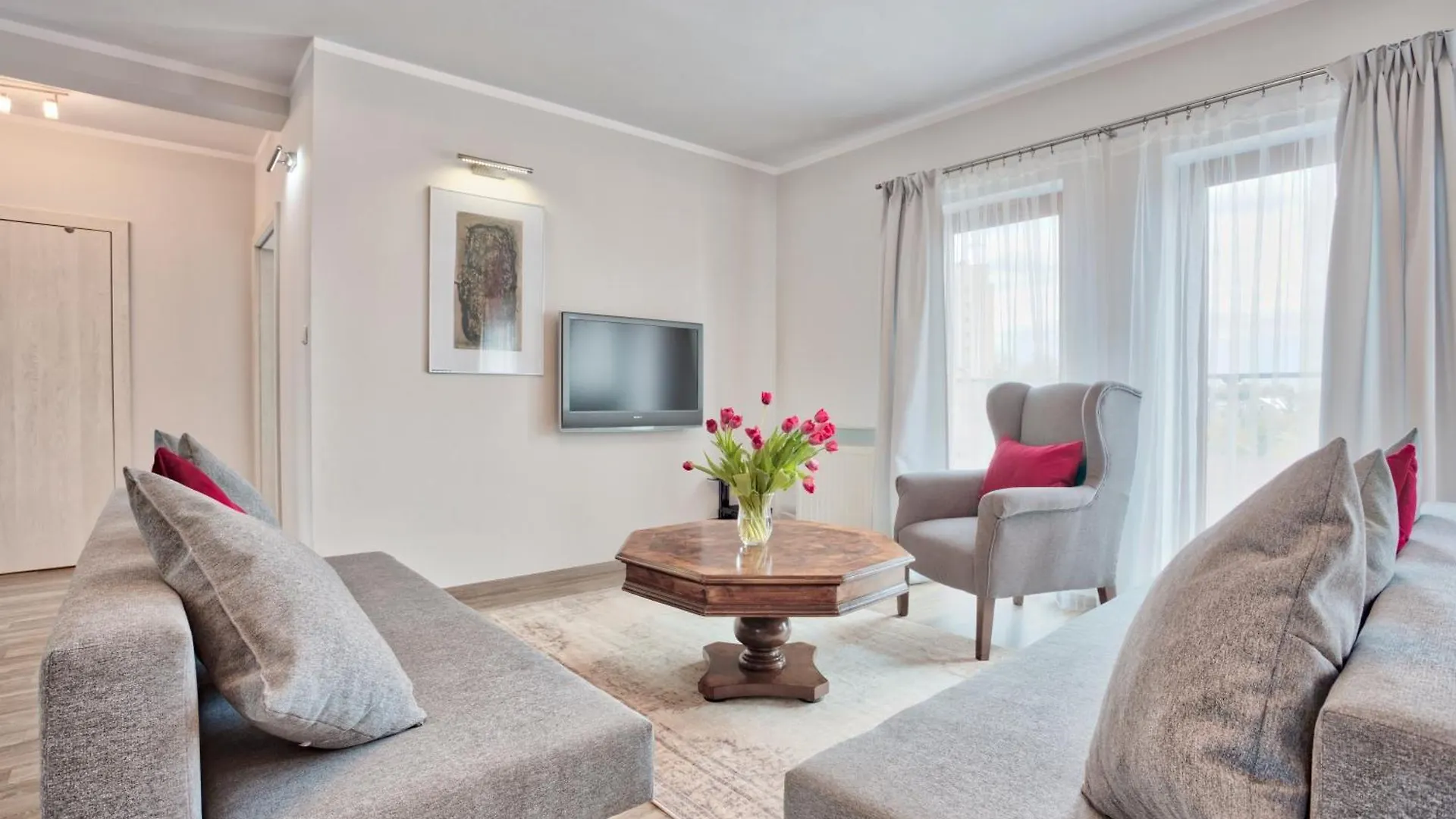 Family Apartment By Tyzenhauz كراكوفيا