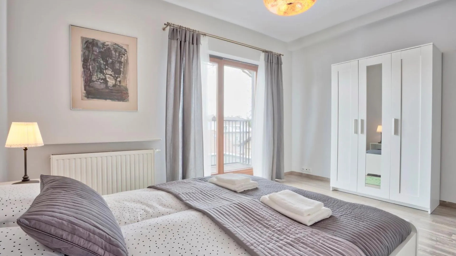 Family Apartment By Tyzenhauz Krakow